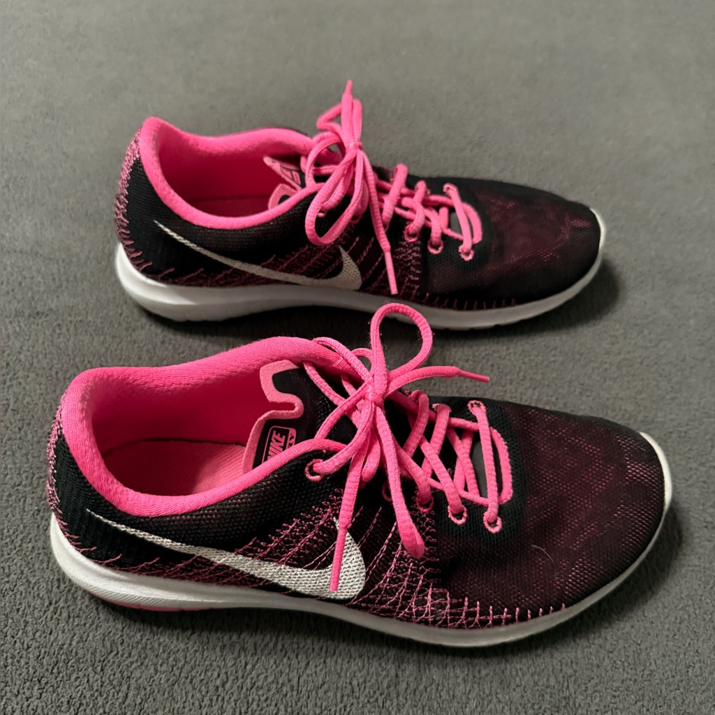 Nike Flex Black And Pink Sneakers
